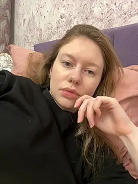 Snapshot of ConnieDaw chatting on December 19, 2024, 10:45 am ConnieDaw online show from December 19, 2024, 10:45 am