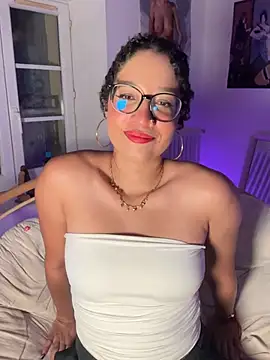 Lauyako online show from July 3, 2026, 10:05 pm