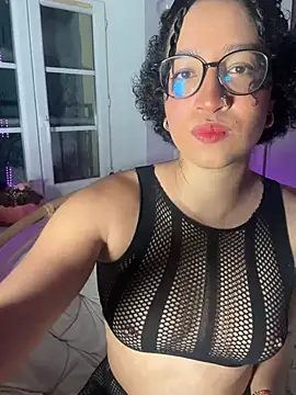 Snapshot of Lauyako chatting on May 16, 2026, 5:01 pm Lauyako online show from May 16, 2026, 5:01 pm