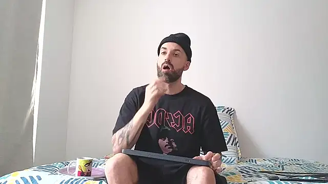 Snapshot of MattxFeet chatting on March 31, 2026, 3:14 pm MattxFeet online show from March 31, 2026, 3:14 pm