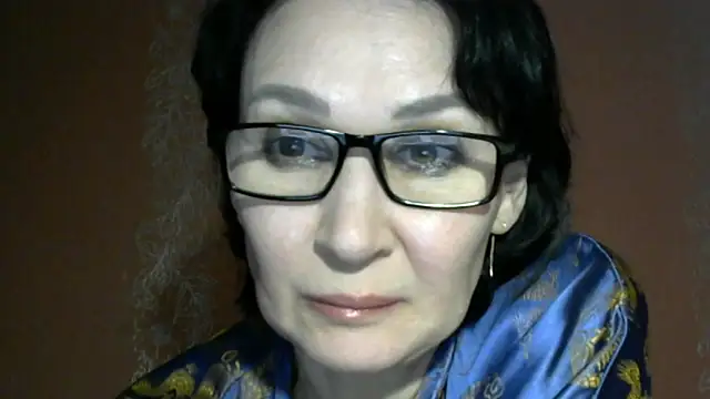 PrettyAndWild online show from April 5, 2026, 3:08 pm