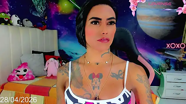 Nella Dolls online show from April 28, 2026, 8:35 pm