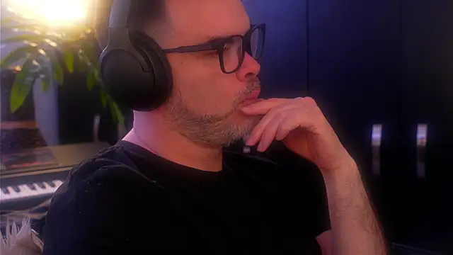 Snapshot of Sanders_White chatting on September 13, 2025, 7:58 pm Sanders White online show from September 13, 2025, 7:58 pm