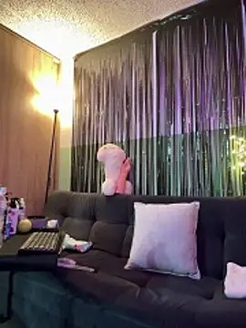 lilly sweett online show from March 2, 2026, 11:11 pm