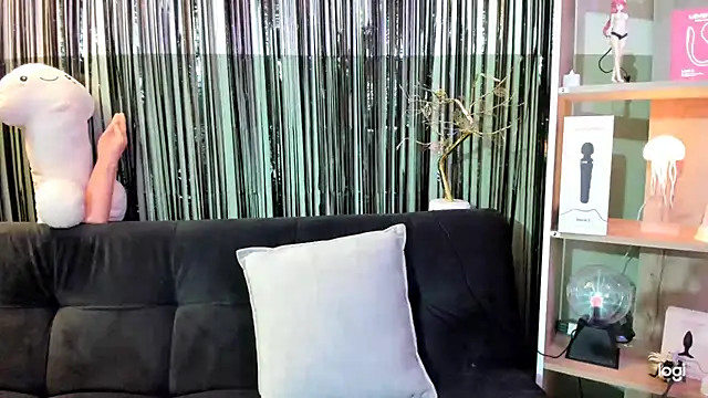 lilly sweett online show from March 14, 2026, 11:55 pm