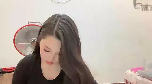 Snapshot of kk_lele chatting on March 17, 2025, 2:12 pm kk lele online show from March 17, 2025, 2:12 pm