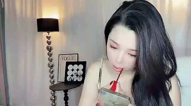 Snapshot of kk_lele chatting on March 2, 2025, 2:15 pm kk lele online show from March 2, 2025, 2:15 pm