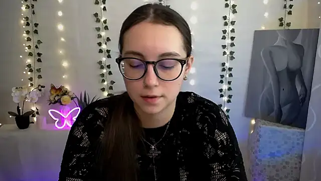 SweetPrincess  online show from March 21, 2025, 10:28 am