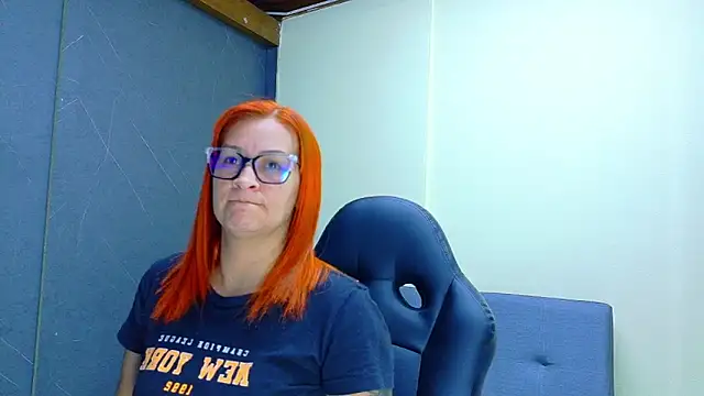 Britney taylor  online show from March 18, 2026, 8:10 pm