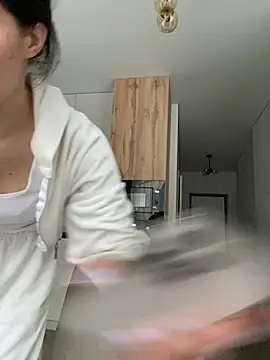 Snapshot of little_belucci chatting on January 15, 2026, 1:36 pm little belucci online show from January 15, 2026, 1:36 pm