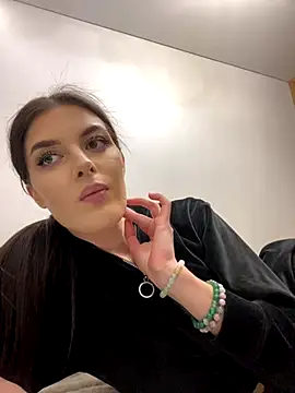 Snapshot of little_belucci chatting on November 10, 2025, 2:55 pm little belucci online show from November 10, 2025, 2:55 pm