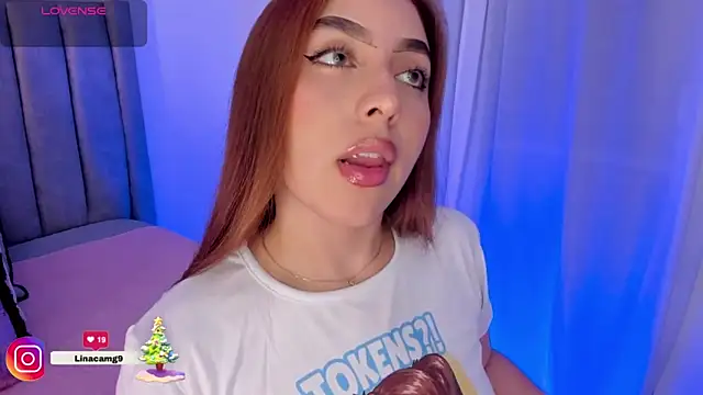 MaddyyLennon online show from December 18, 2025, 5:12 am