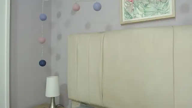 amy le01 online show from March 13, 2025, 1:29 pm