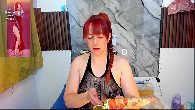 Snapshot of Hannaa32 chatting on December 3, 2025, 8:47 am Hannaa32 online show from December 3, 2025, 8:47 am