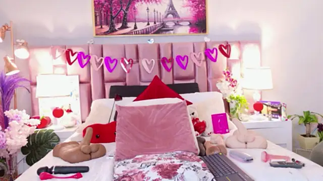 Anaa Bellaa online show from March 5, 2026, 12:24 pm