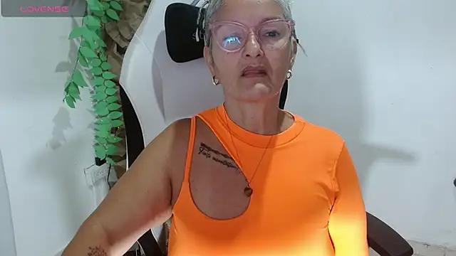 bety-cum2 online show from April 19, 2026, 12:50 pm