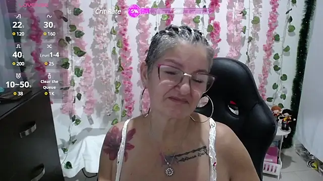 bety-cum2 online show from March 12, 2025, 11:21 am