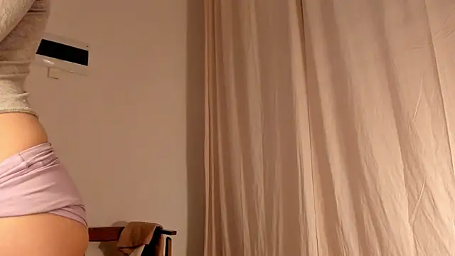 hee jeen online show from February 23, 2025, 2:46 pm