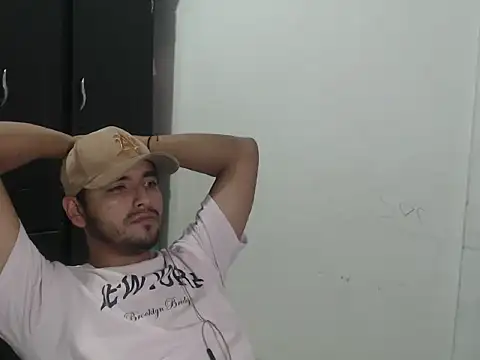 kylian 07 online show from November 6, 2025, 2:26 am