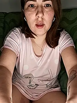 mady gigi online show from March 18, 2025, 7:33 pm