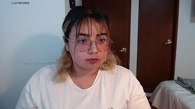 yini angel online show from July 28, 2026, 1:02 am
