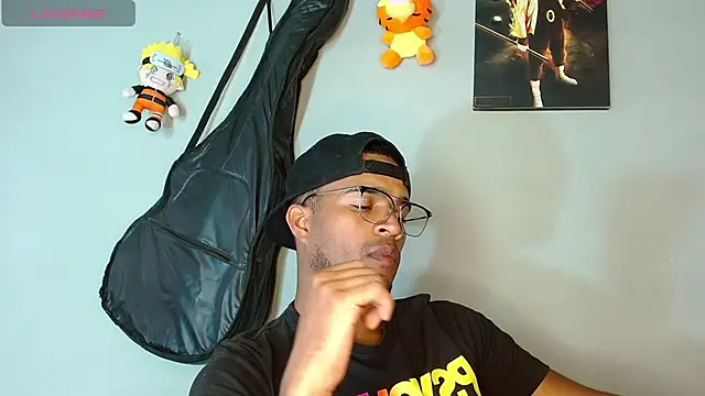 Snapshot of Bigcock_21cm_ chatting on November 23, 2025, 6:40 pm Bigcock 21cm online show from November 23, 2025, 6:40 pm