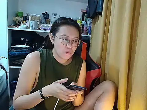 Snapshot of crizzybel chatting on February 28, 2026, 6:07 pm crizzybel online show from February 28, 2026, 6:07 pm