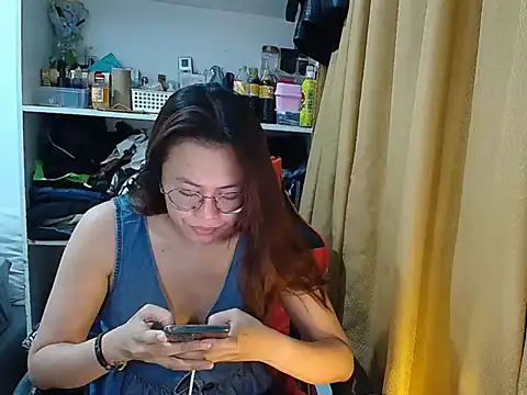 Snapshot of crizzybel chatting on March 31, 2026, 8:00 pm crizzybel online show from March 31, 2026, 8:00 pm