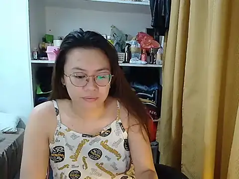 Snapshot of crizzybel chatting on March 28, 2026, 5:14 pm crizzybel online show from March 28, 2026, 5:14 pm