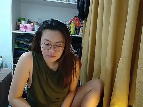 Snapshot of crizzybel chatting on March 22, 2026, 3:46 pm crizzybel online show from March 22, 2026, 3:46 pm