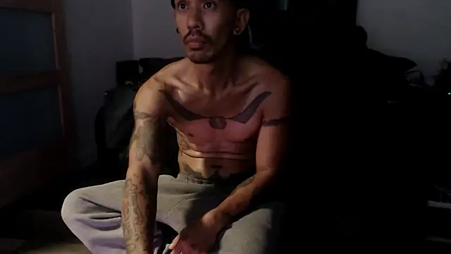 inc25cbxh online show from December 15, 2025, 5:19 pm