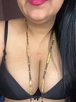 Zoya Varma004 online show from November 16, 2025, 5:12 am