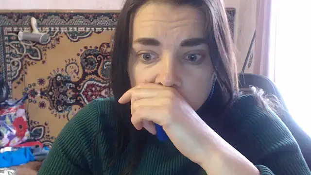 Snapshot of AlisaLaDiva chatting on February 17, 2025, 6:20 am AlisaLaDiva online show from February 17, 2025, 6:20 am