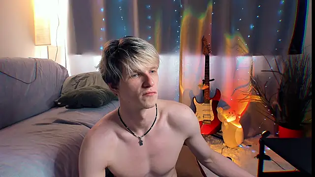 Breston Sweet online show from April 12, 2026, 1:25 pm