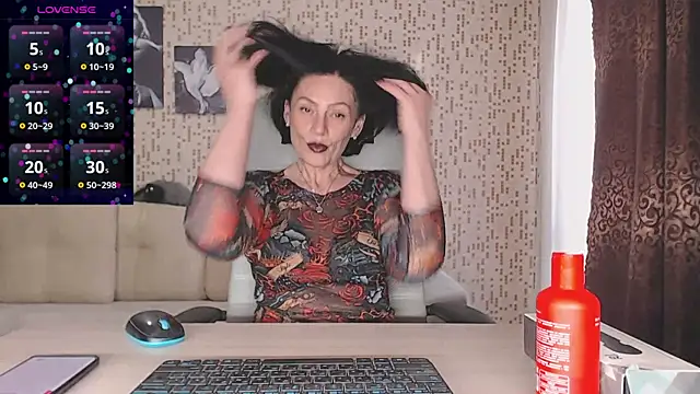 Snapshot of BelovedLady chatting on November 25, 2025, 7:08 am BelovedLady online show from November 25, 2025, 7:08 am