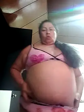 Keyla01  online show from April 6, 2026, 5:25 pm