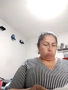 Snapshot of Keyla01_ chatting on October 4, 2025, 3:24 pm Keyla01 online show from October 4, 2025, 3:24 pm