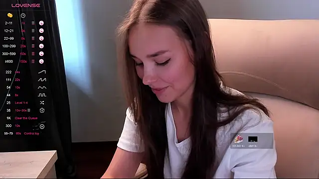 AliceOrlova online show from September 17, 2025, 10:28 am