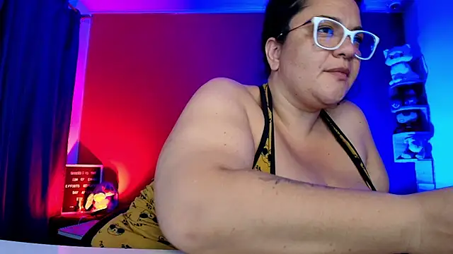 lulubigtitts1 online show from March 20, 2026, 3:51 am