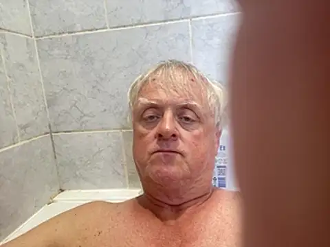 Snapshot of bigbadjon69 chatting on July 25, 2026, 1:28 pm bigbadjon69 online show from July 25, 2026, 1:28 pm