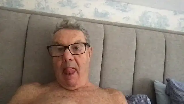 Oldpistolpete online show from November 3, 2025, 9:35 am