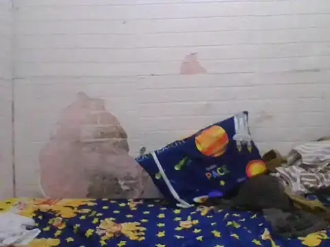 Snapshot of simplewild_mom chatting on April 1, 2026, 9:34 pm simplewild mom online show from April 1, 2026, 9:34 pm