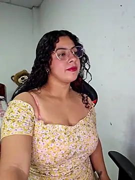 Mary pinkish online show from November 18, 2025, 12:48 am