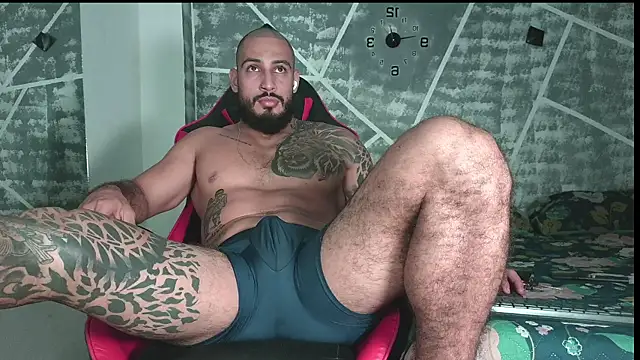 Snapshot of leonidas_18k chatting on December 2, 2025, 4:25 am leonidas 18k online show from December 2, 2025, 4:25 am