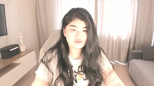 Snapshot of mia_lui chatting on July 17, 2026, 3:26 am mia lui online show from July 17, 2026, 3:26 am