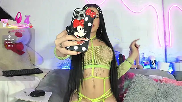 CelesteGill  online show from January 15, 2026, 3:32 am