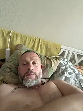 Snapshot of GHsveter chatting on June 10, 2026, 6:14 am GHsveter online show from June 10, 2026, 6:14 am
