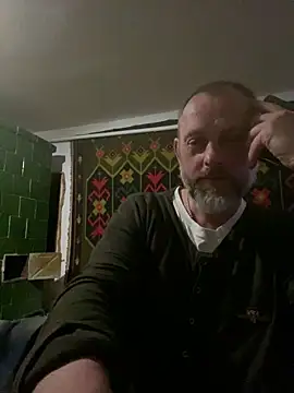 Snapshot of GHsveter chatting on April 21, 2026, 7:42 pm GHsveter online show from April 21, 2026, 7:42 pm