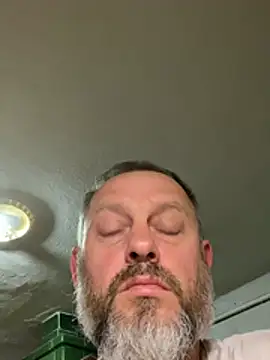 Snapshot of GHsveter chatting on May 3, 2026, 8:23 pm GHsveter online show from May 3, 2026, 8:23 pm