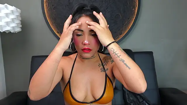 miss vaiolette online show from March 11, 2026, 11:15 am